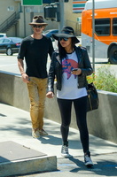 naya-rivera-out-for-lunch-in-silver-lake 2